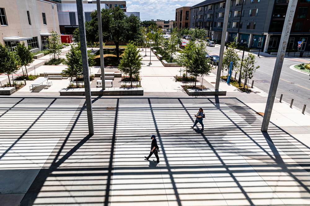 ACC students walk through the Paseo at the Highland Campus on their way to class on Monday, August 23, the first day of the fall 2021 semester.