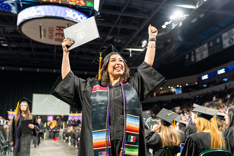 ACC Fall 2025 Commencement Reaches New High at December Ceremony